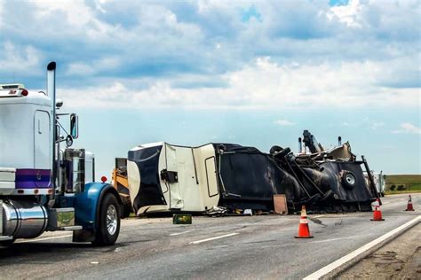 South Daytona, FL Truck Accident Lawyers, Law Firms .